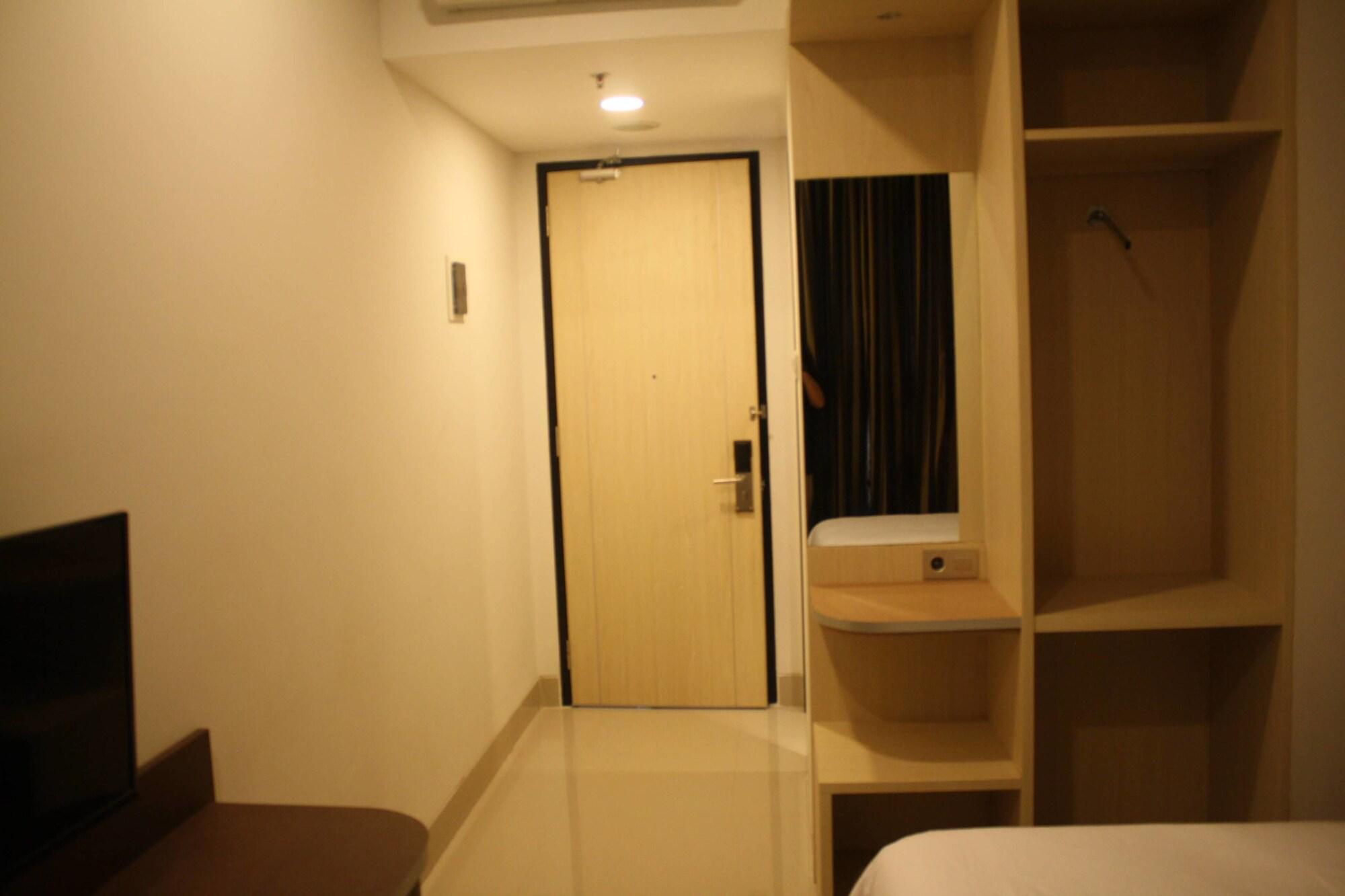 Sparks Odeon Sukabumi, Artotel Curated Exteriér fotografie